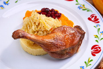 roast duck with cabbage