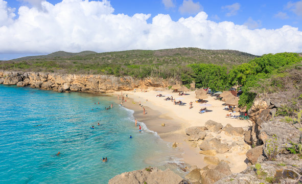 Kenepa Chiki/Kleine Knip Beach In Curacao