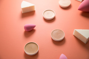 Makeup Schwämme, Beauty Blender und  Camouflage Pfännchen