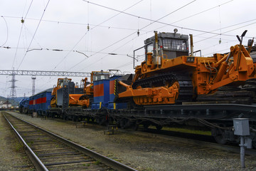Fototapeta na wymiar railway crane in the train for accident recovery work