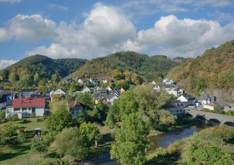 der idyllische Ort Ahrbrück im Ahrtal nahe Altenahr,Rheinland-Pfalz,Deutschland