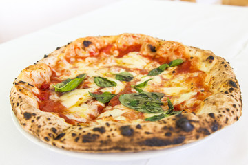 Pizza romana nelle pizzerie di Roma