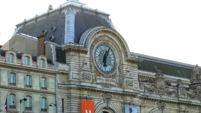 Wide shot of Musee d'Orsay, Paris, France