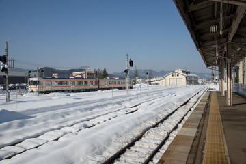 冬の高山駅ホーム