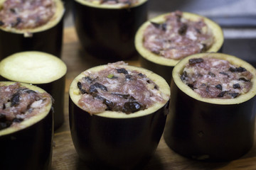 The process of preparation of stuffed eggplant