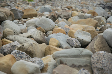 小石