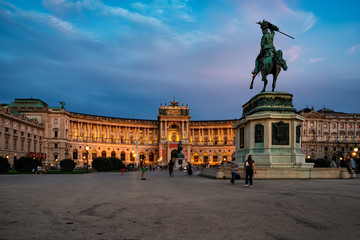 Fototapeta na wymiar Wiener Hofburg, Heldenplatz 