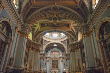 Fototapeta na wymiar Interior of the Church of St Francis of Assisi in Valletta, Malta