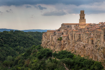 Fototapeta na wymiar Late afternoon view of the beautiful town pf Pitigliano in Tuscany, Italy