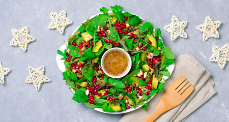 Christmas Wreath Salad with Pomegranate, Avocado, Salad Mix and Almond, Healthy Eating, Festive Appetizer