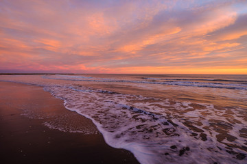 Coucher de soleil sur la mer Méditerranée.