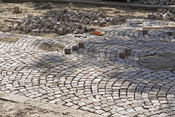 Laying cobblestone
