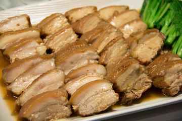 braised pork in soya sauce