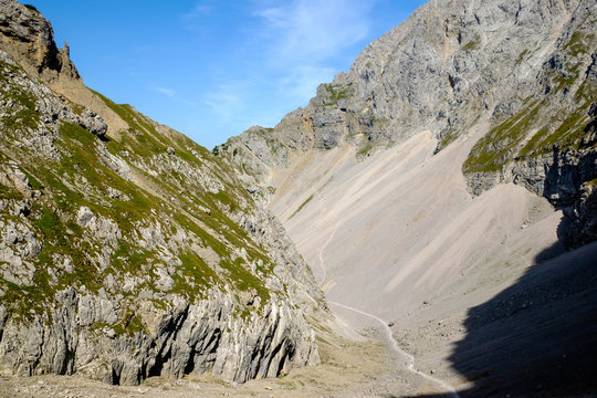 Dammkarhütte Images – Browse 6 Stock Photos, Vectors, and Video | Adobe ...