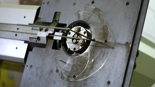 CNC wire bending machine