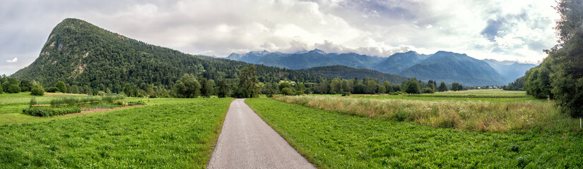 Fototapeta na wymiar Bike paths in the Alps