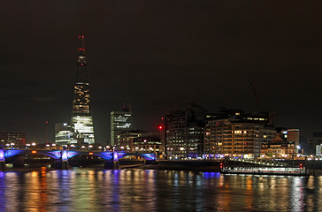 Fototapeta na wymiar London by night
