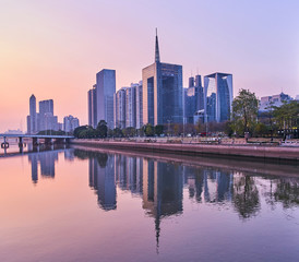 Fototapeta na wymiar The beautiful Guangzhou city sunset scene and the skyline view, China