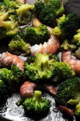 Broccoletti and shrimps
 ft81015571