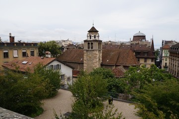Fototapeta na wymiar ジュネーブ旧市街・公園からの眺望
