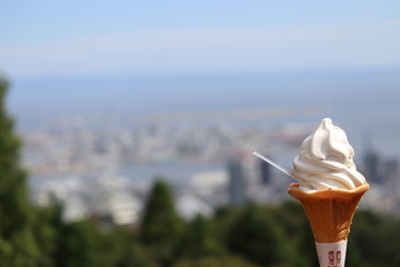 ソフトクリームと景色