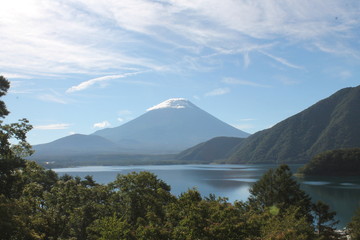 Naklejka na ściany i meble Mt. Fuji with Lake Motosu