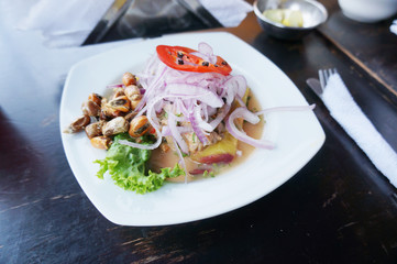 ペルーの代表的な料理セビッチェ