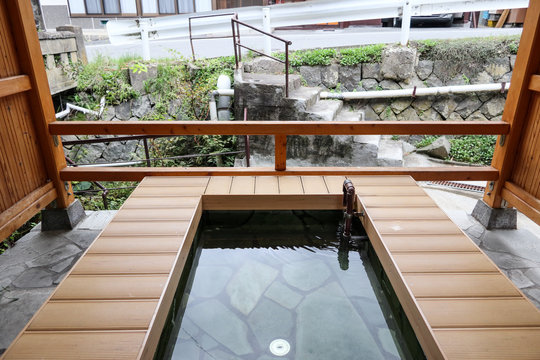 別所温泉 大湯薬師の湯 足湯 Stock Photo Adobe Stock
