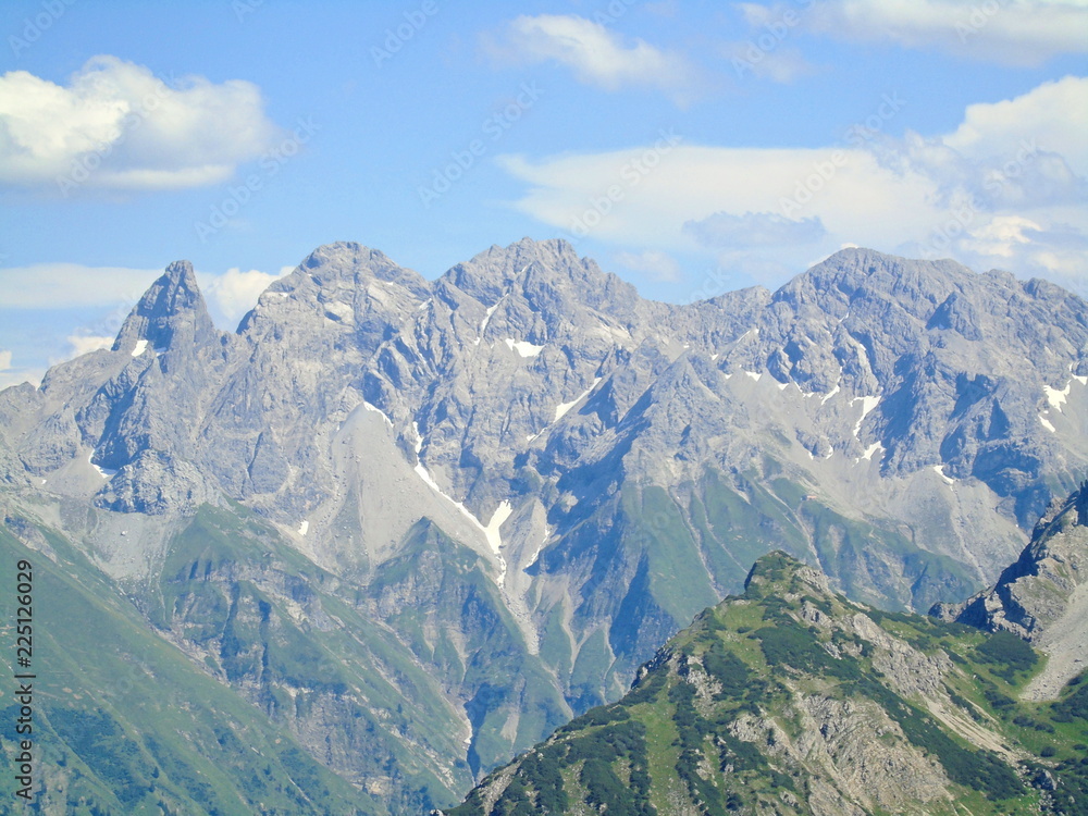 Canvas Prints Blick vom Fellhorn über Oberstdorf auf die südwestlichen Allgäuer Alpengipfel