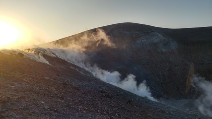 Alba dal cratere
