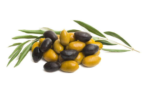 large olives isolated