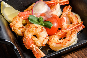 An image of delicious fresh fried shrimp