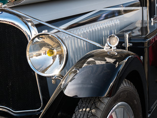 Fototapeta premium Phare de voiture