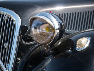 Phare de voiture
