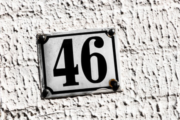 Hausnummer 46