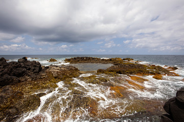 Obraz premium The Atlantic Ocean forms the coast