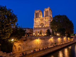 Fototapeta na wymiar Notre Dame de Paris, France at dusk