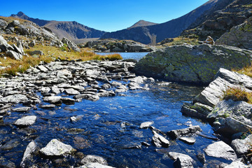 Архыз, Россия. Одно из озёр хребта Абишира-Ахуба в сентябре