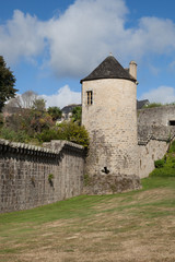 Tour et rempart de Quimper en bretagne