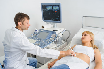 The pregnant lady pacient at ultrasonography examination