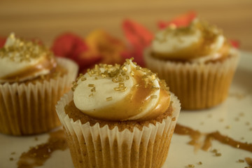 Mini Pumpkin Spice Cupcakes