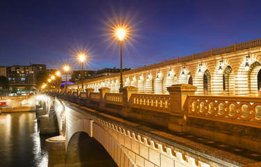 Fototapeta na wymiar The Bercy bridge at night, Paris, France