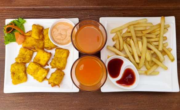 French Fries And Paneer Pakora With Juice