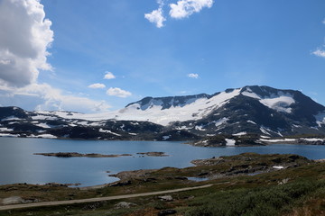 Fototapeta na wymiar Beautiful Norway at route 55 the Sognefjellsvegen