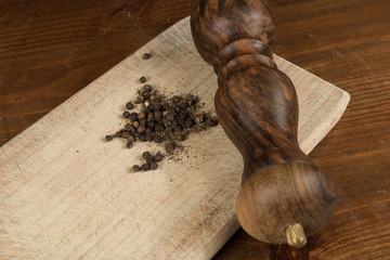 Black pepper with vintage mill