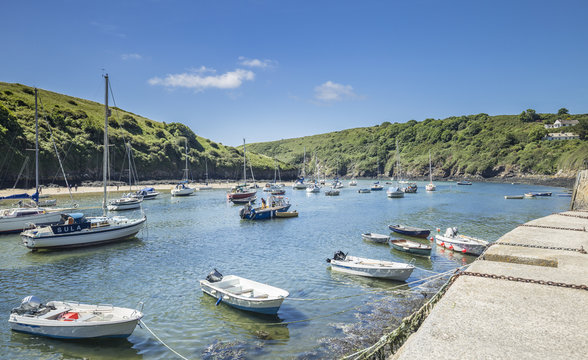 Fototapeta Solva Harbour at Bright Summer Day