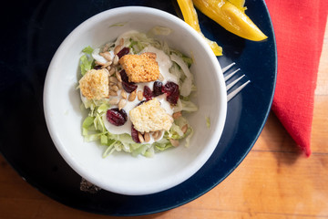Salad with bell peppers and cranberries
