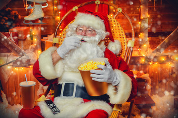 santa and pop corn