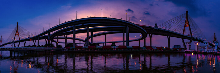 Fototapeta na wymiar Panorama of Bhumibol Bridge during twilight Bangkok Late September.