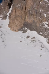 Crédence de cuisine en verre imprimé Gasherbrum touring ski tracks in snow